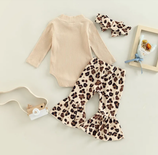 Trendy 3-Piece Ribbed Bodysuit & Flares Set